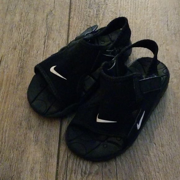 3c nike sandals